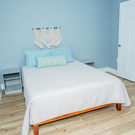 גולף שורז Cottage Beach House Steps From Beach 3 Bedroom 2 Bath מראה חיצוני תמונה